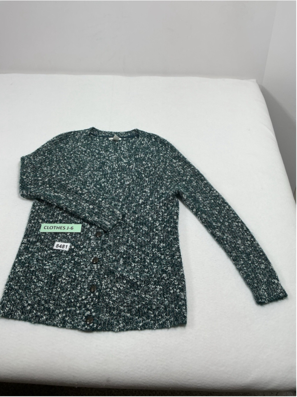 Womans Excellent Forever 21 Knit Button Down Cardigan Sweater Small Green White - Picture 1 of 6